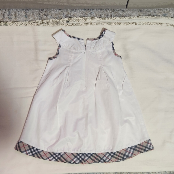 Burberry dress for kids size 5-6 years old - Picture 2 of 4